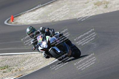 media/Sep-21-2025-TrackDaz (Sun) [[277c75b276]]/C Group/1140pm (Turn 3)/